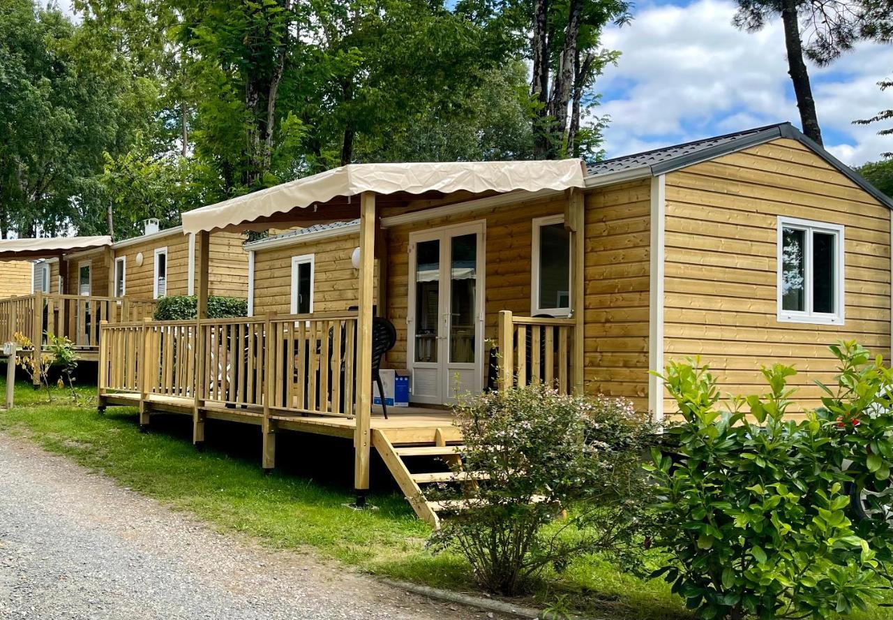 Camping Le Pressoir Petit-Palais-et-Cornemps Eksteriør billede