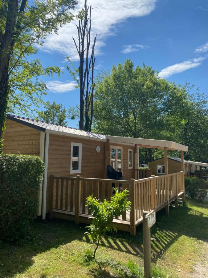 Camping Le Pressoir Petit-Palais-et-Cornemps Eksteriør billede
